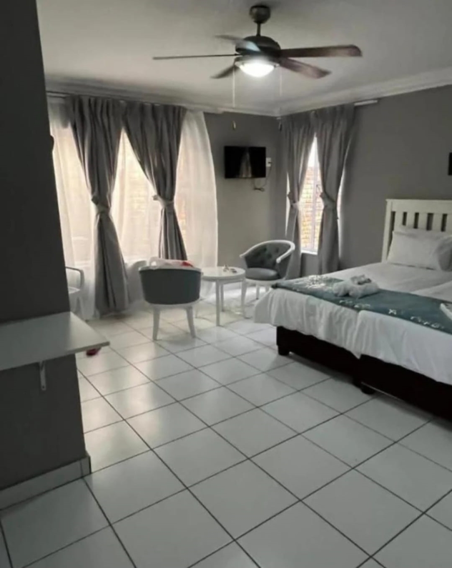 7 Bedroom Property for Sale in Quigney Eastern Cape